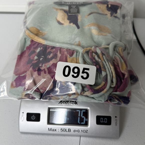 Lauren Ralph Lauren Black Label Shirt PS Women's Floral V Neck Tie Neck Blouse - Picture 9 of 9